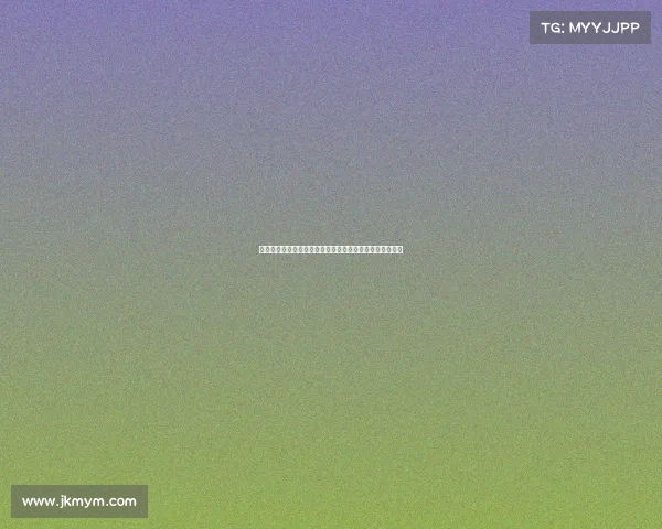 在热血沸腾的格斗赛场举牌环节高潮时刻全场瞩目荣耀绽放